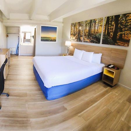 Days Inn By Wyndham Denver Downtown Екстер'єр фото
