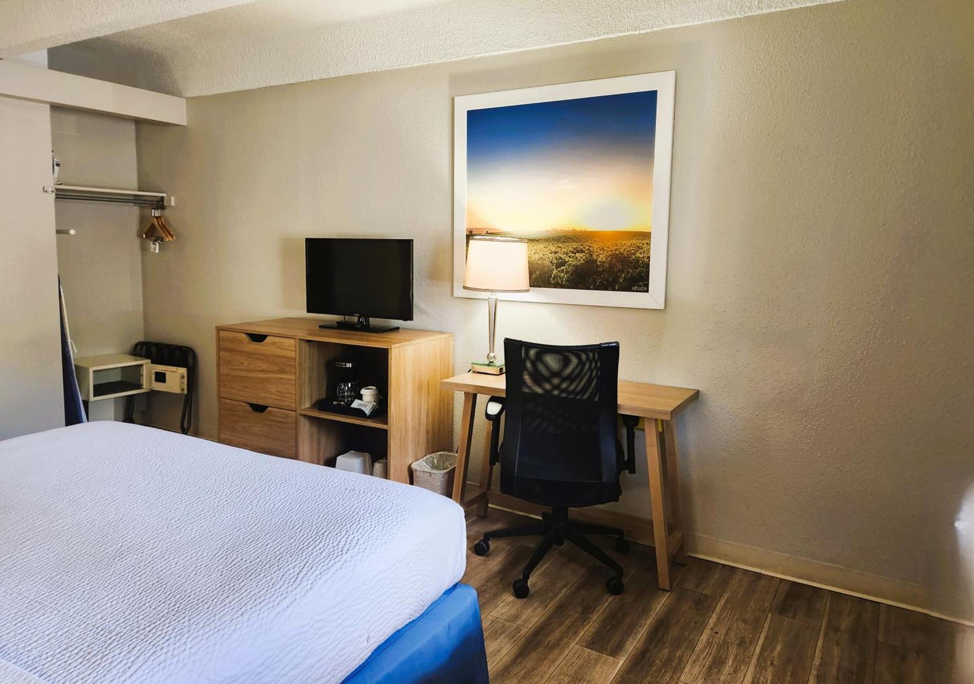 Days Inn By Wyndham Denver Downtown Екстер'єр фото