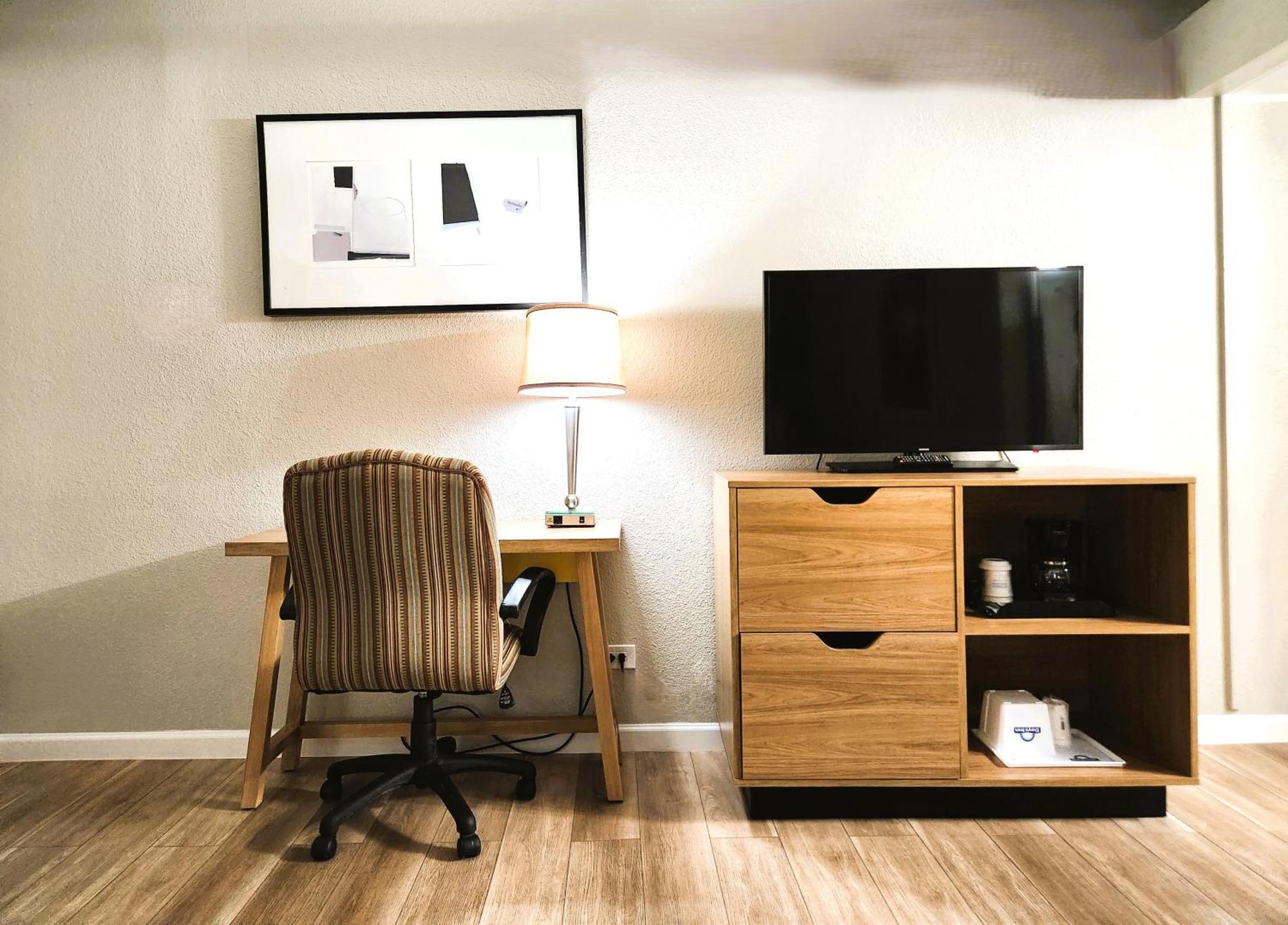 Days Inn By Wyndham Denver Downtown Екстер'єр фото