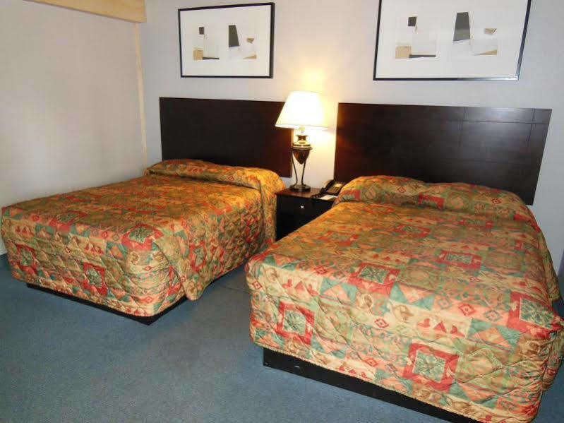 Days Inn By Wyndham Denver Downtown Екстер'єр фото